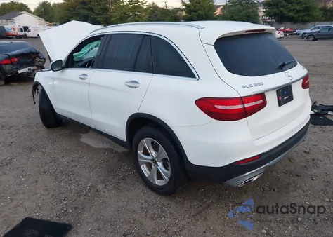 2018 Mercedes-Benz Glc 4Matic z USA, uszkodzony, nr VIN WDC0G4KB0JV107176
